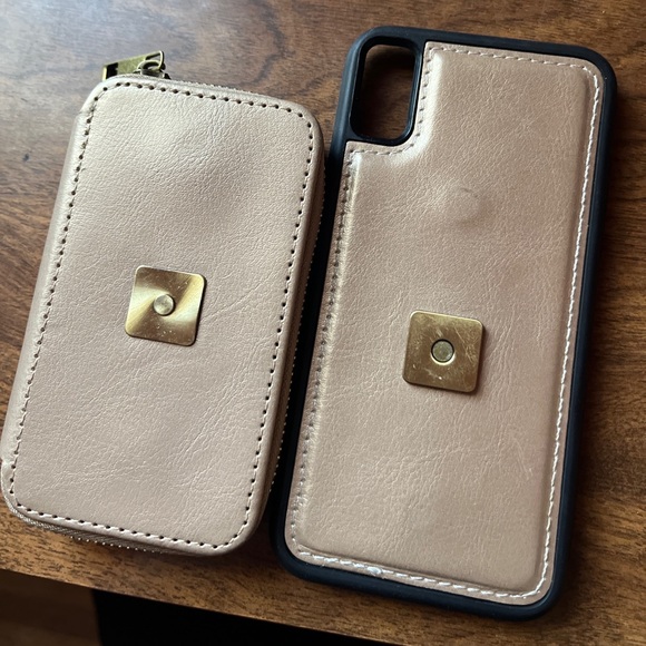 iPhone 10 detachable wallet case - Picture 1 of 3